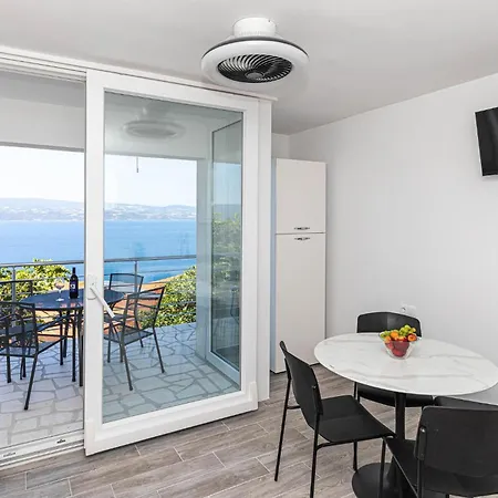 2 Bedroom Nice Apartment In Stanici *